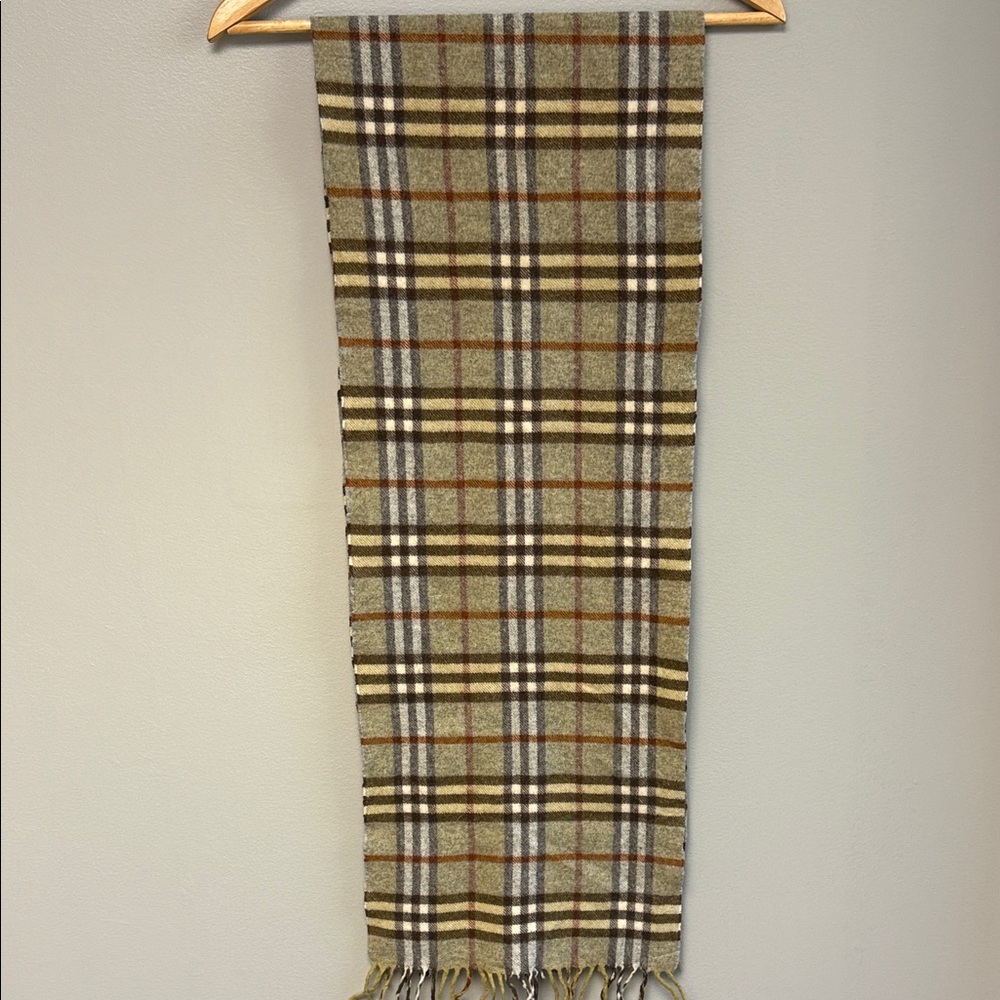 Burberry 100% Lambswool Nova Check Scarf – Brown/Tan with Green Undertones [|]